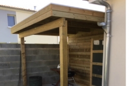 Abri de jardin en bois accolé de la Gamme Exterior Linving Par ABRIDIS